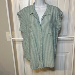 Jachs Girlfriend Size Medium Green Striped Button Down‎ Shirt